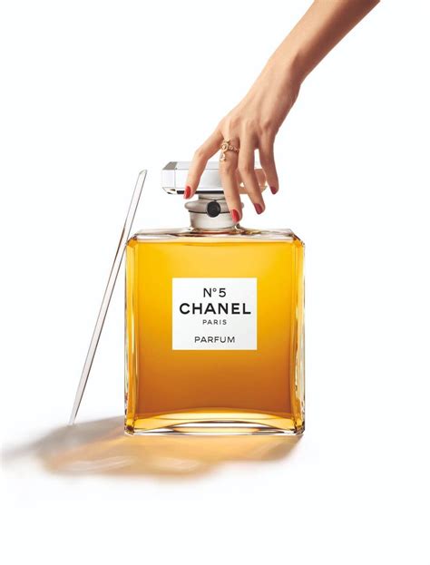 chanel no 5 parfum baccarat grand extrait chanel|N°5 Parfum Grand Extrait Baccarat Edition .